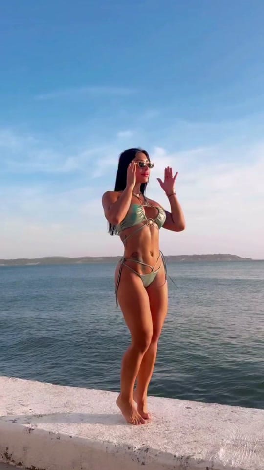 Post 3 by Laura Van PROFE5ORA on TikTok (video)