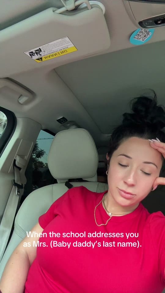 Post 8 by thatnailgirlsara on TikTok (video)