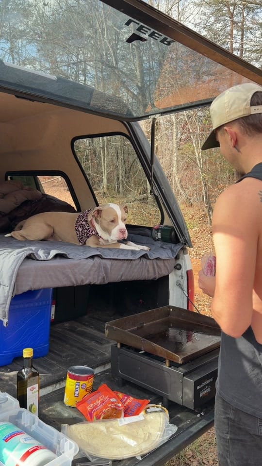 Post 8 by Rob and Lu on the move on TikTok (video)