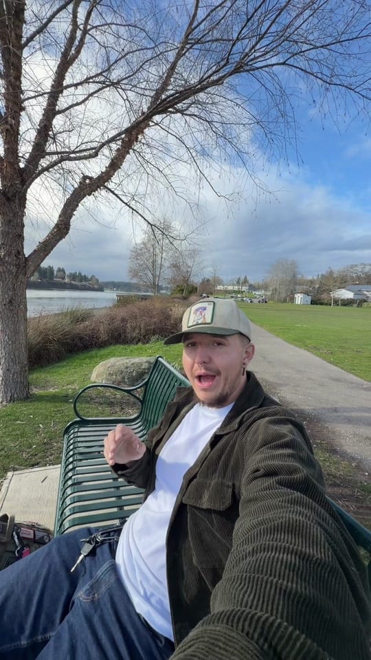 Post 7 by Rob and Lu on the move on TikTok (video)