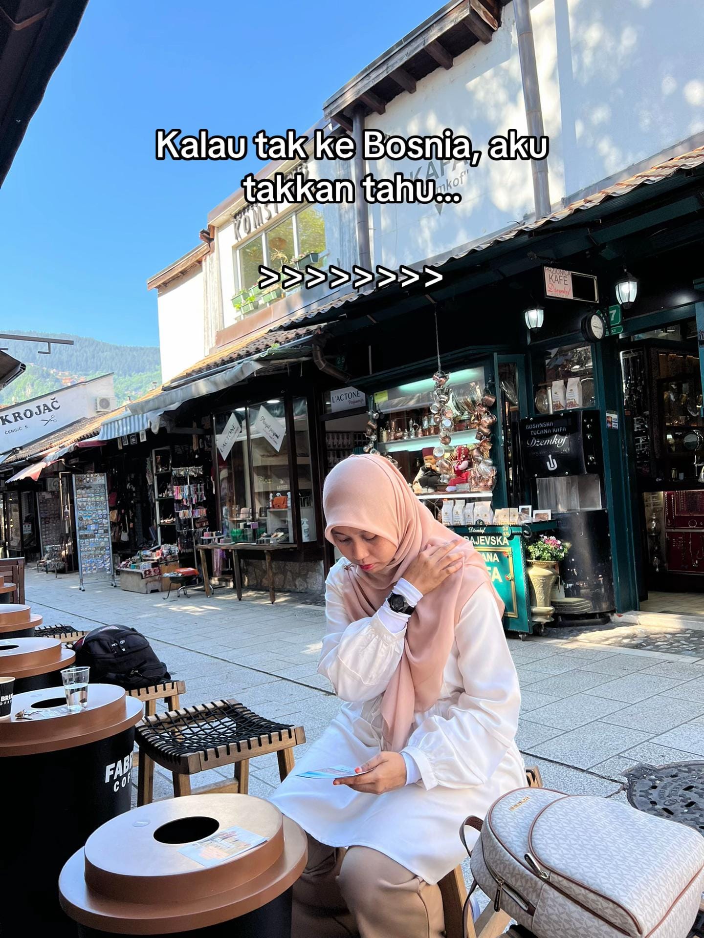 Post 8 by mektiii on TikTok (video)