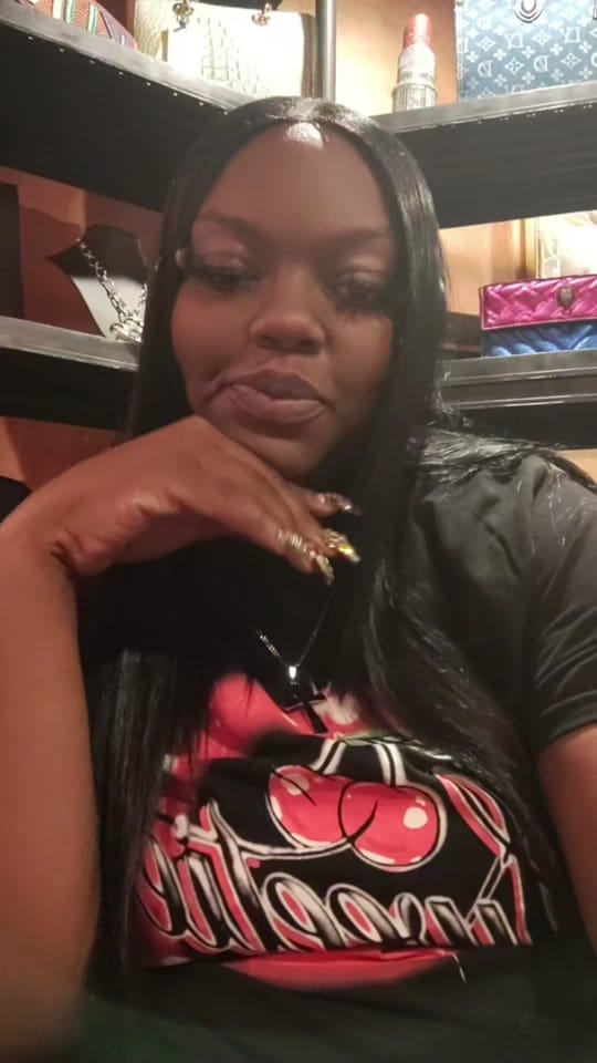 Post 10 by queen30_ on TikTok (video)