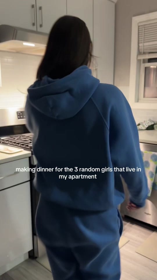 Post 6 by fooddforfun on TikTok (video)