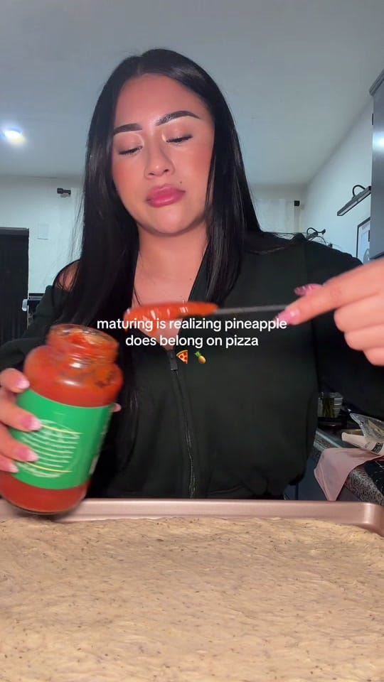 Post 2 by Jasmin Meza on TikTok (video)