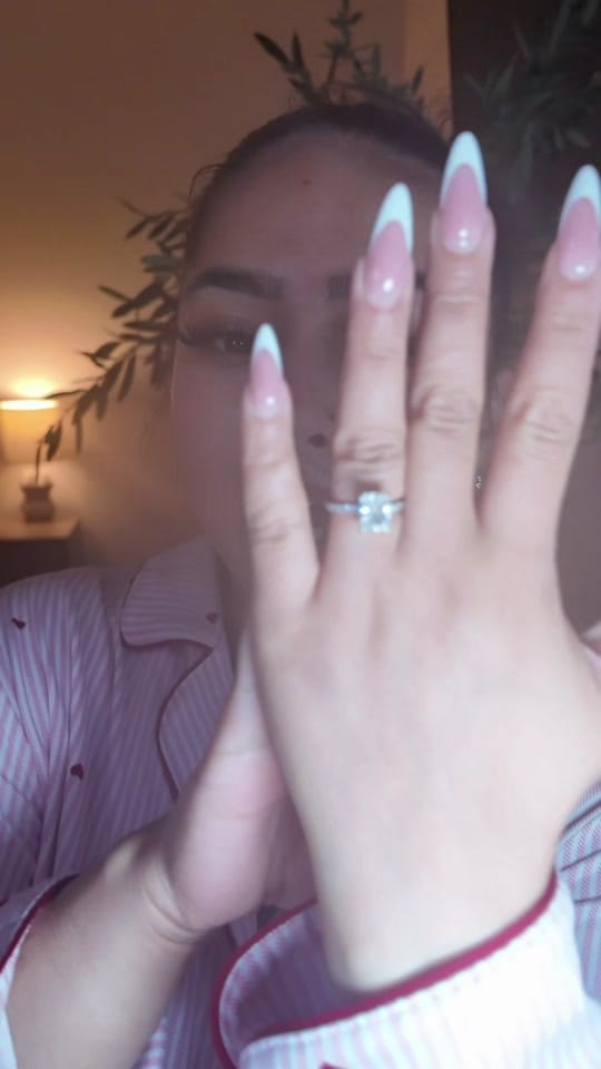 Post 5 by Queen Vee 💗 on TikTok (video)