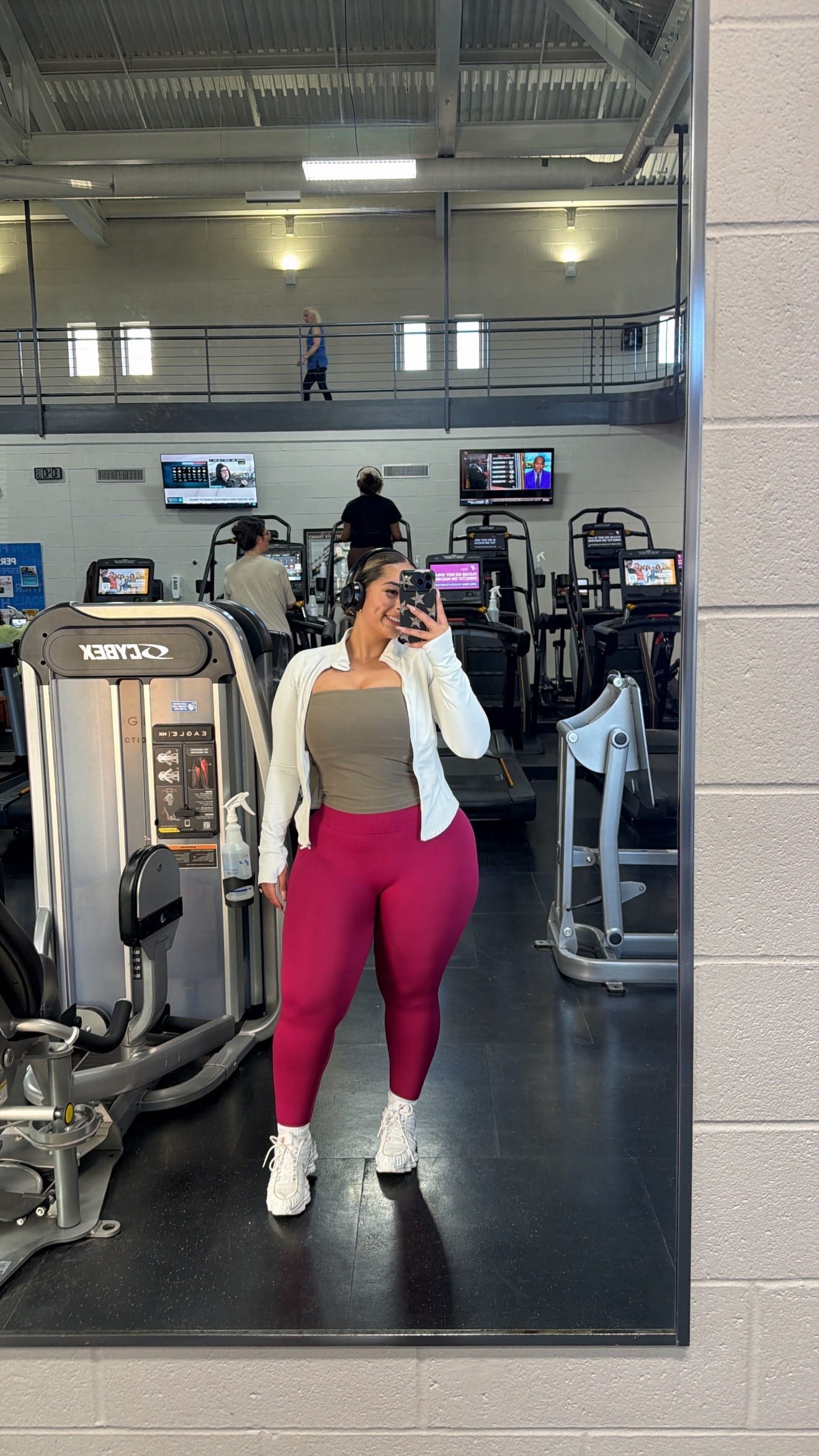 Post 1 by Queen Vee 💗 on TikTok (video)