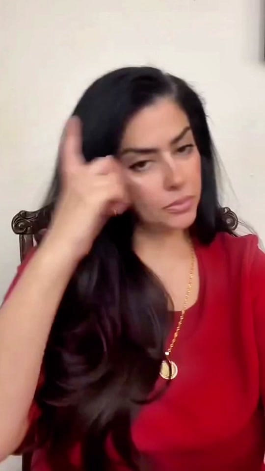 Post 1 by BeautyByTaghreed on TikTok (video)