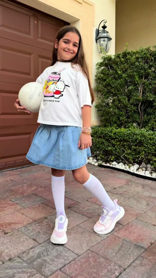 Post 2 by Selcen Sultan on TikTok (video)