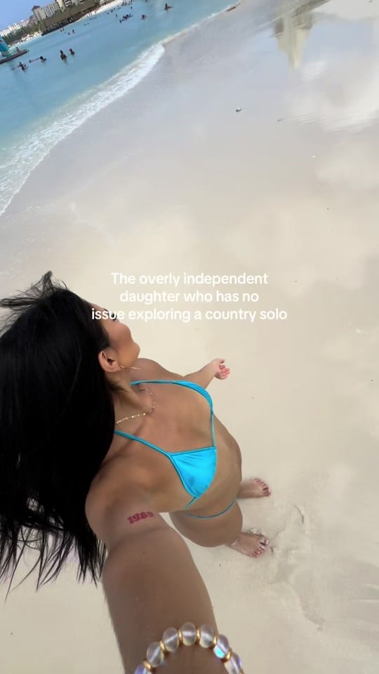 Post 6 by Vane on TikTok (video)