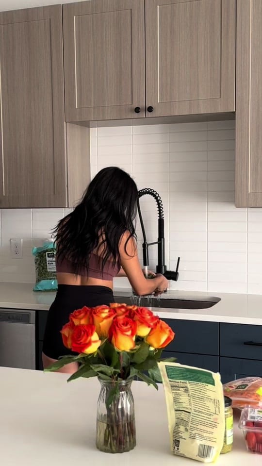 Post 9 by Vane on TikTok (video)