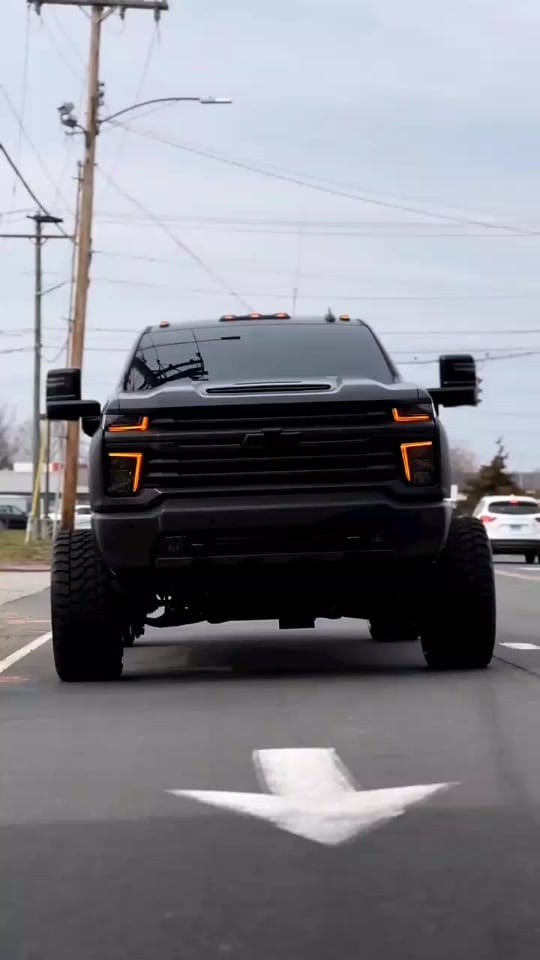 Post 5 by Tesla Cars 🇺🇲 on TikTok (video)