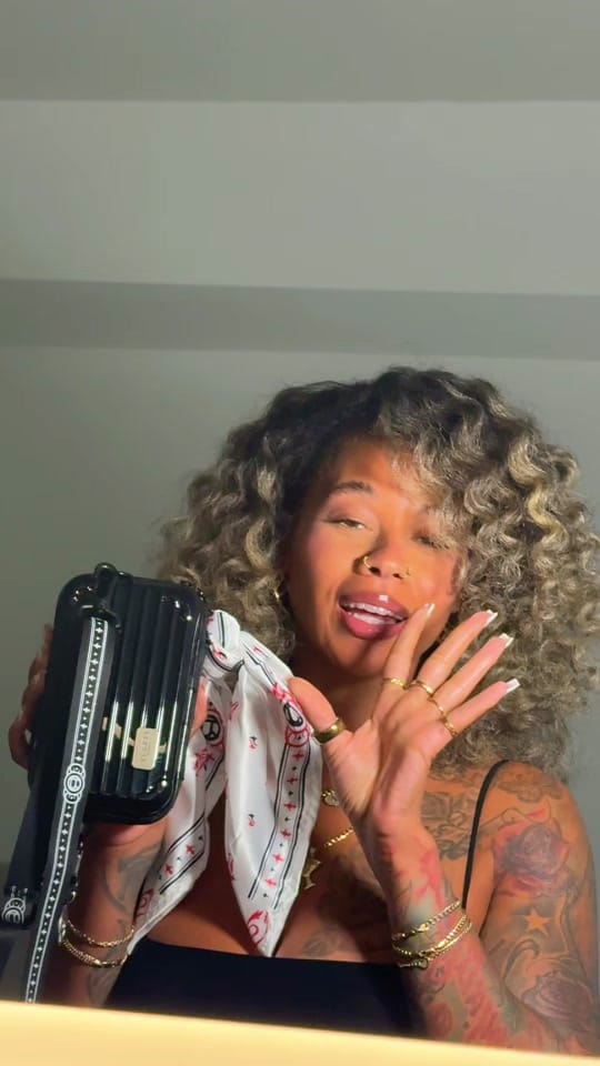 Post 5 by Lala Ronay on TikTok (video)