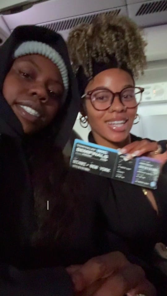 Post 3 by Lala Ronay on TikTok (video)