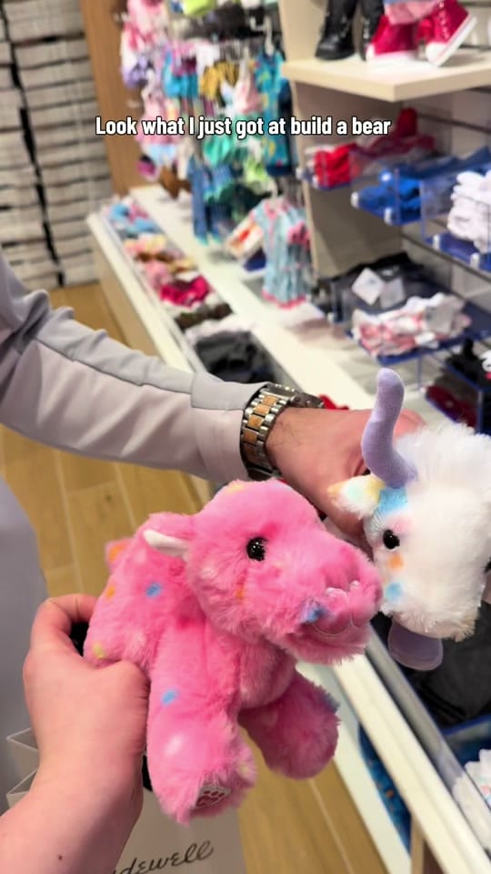 Post 5 by Rachel Victor on TikTok (video)