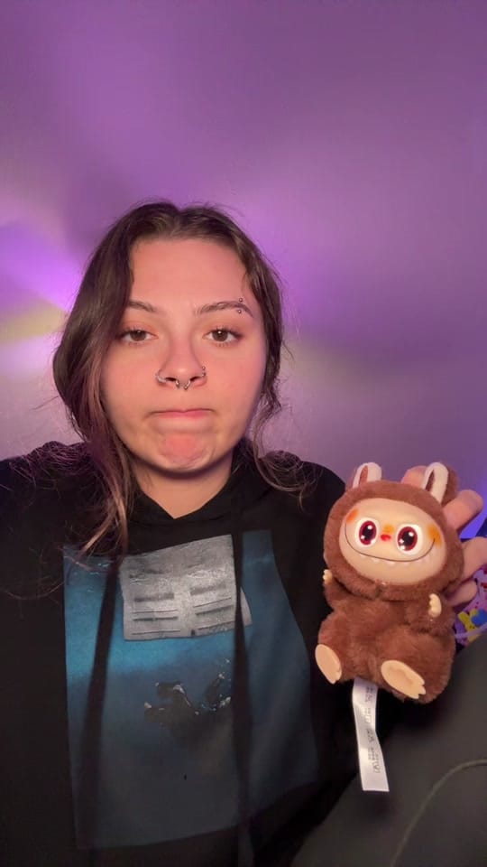 Post 8 by Adriena on TikTok (video)