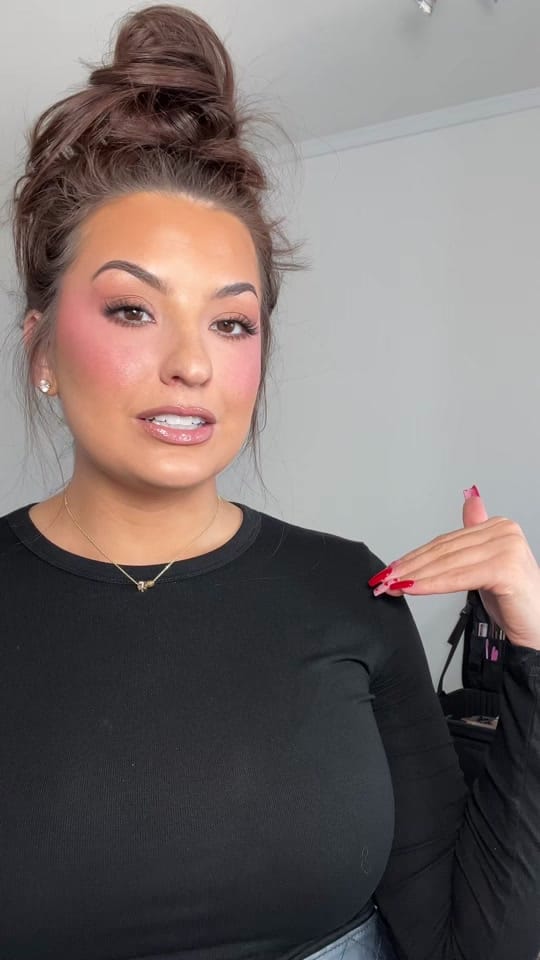 Post 5 by Carissa | MUA on TikTok (video)