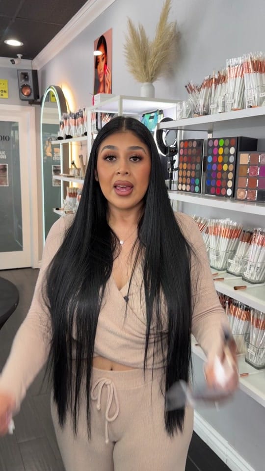 Post 3 by The Makeup Shack on TikTok (video)