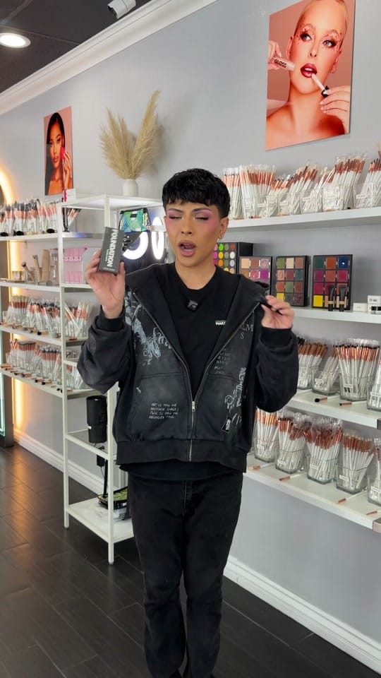 Post 9 by The Makeup Shack on TikTok (video)
