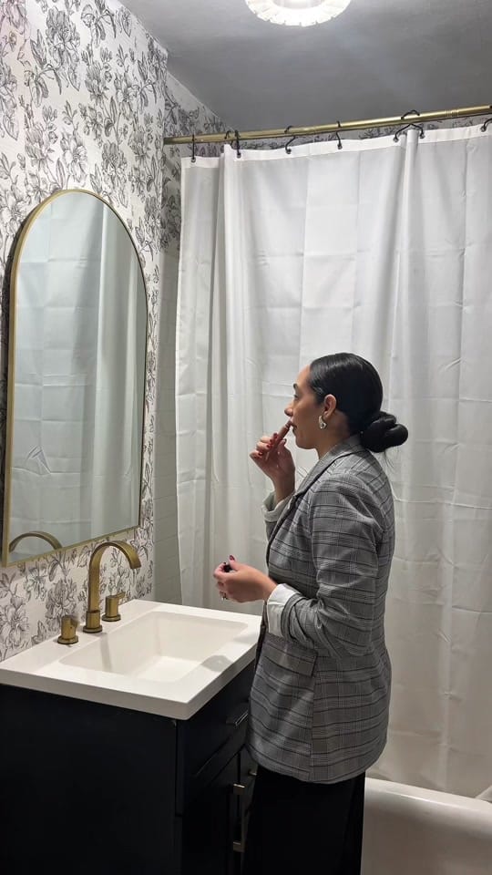 Post 3 by katherine Alex on TikTok (video)