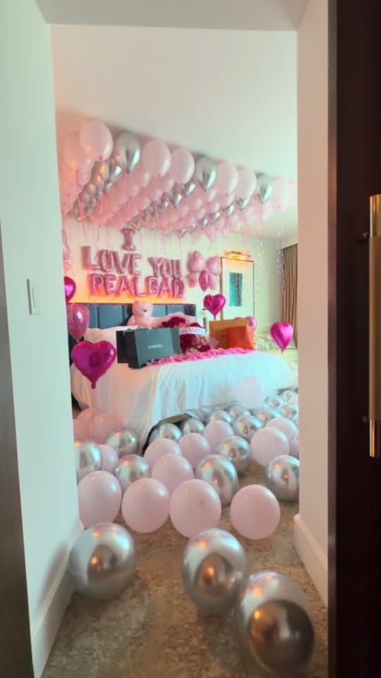 Post 7 by KISSTHENIGHTAWAY on TikTok (video)