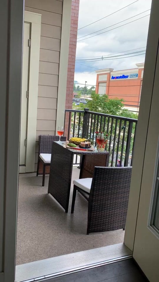 Post 4 by Annie🇺🇸 on TikTok (video)