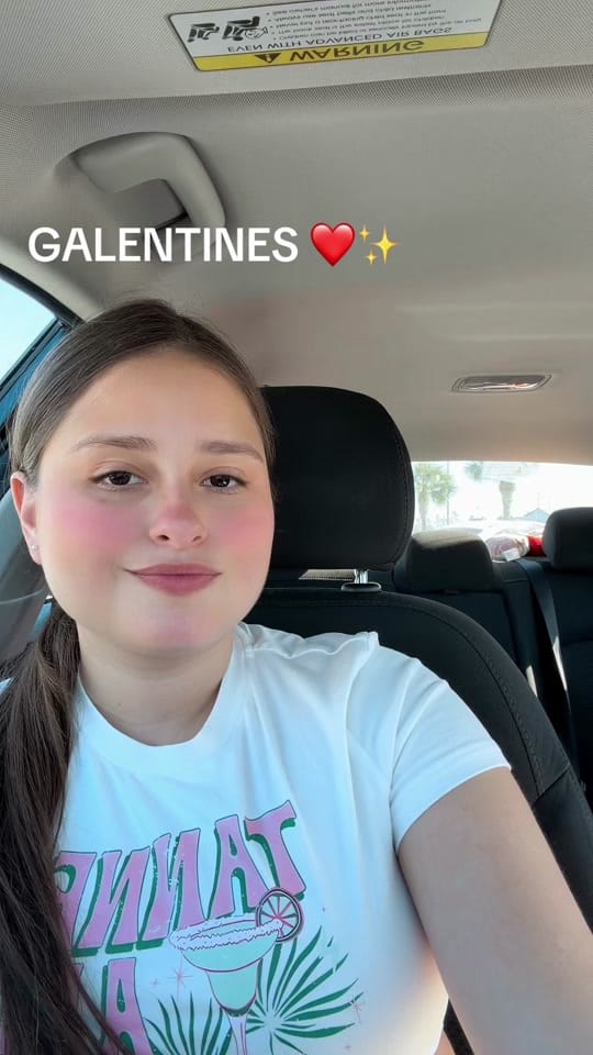Post 8 by sofia_indiana on TikTok (video)