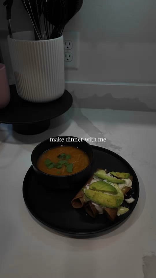 Post 2 by Kayla Monique ᢉ𐭩 on TikTok (video)