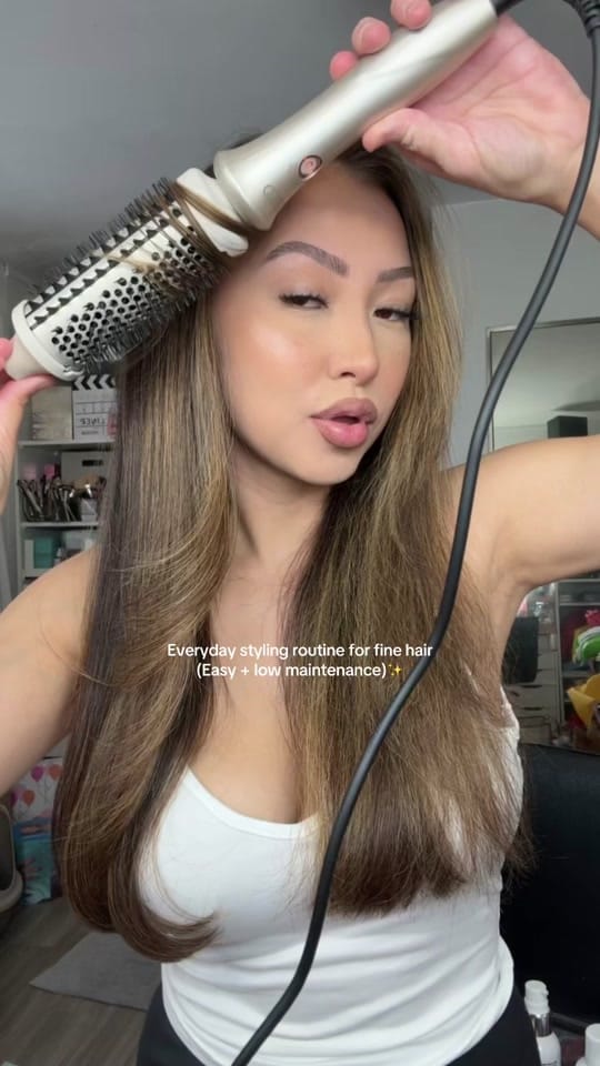 Post 2 by Kayla Tinniel on TikTok (video)