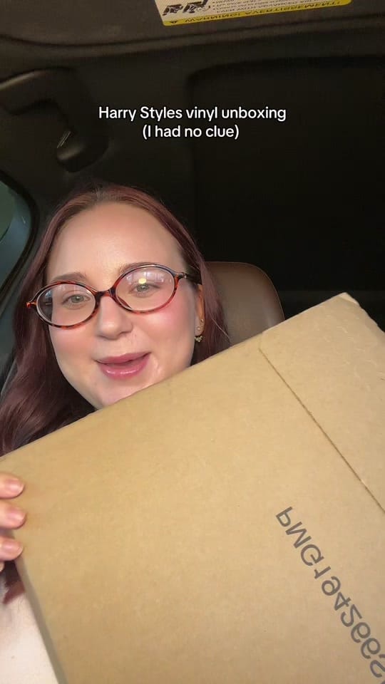 Post 5 by Sarah🪐🦢🍸 on TikTok (video)