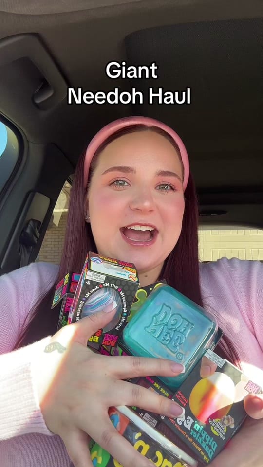 Post 10 by Sarah🪐🦢🍸 on TikTok (video)