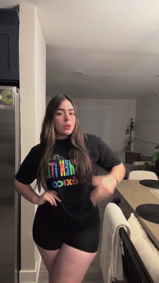 Post 8 by laaa_julieee on TikTok (video)