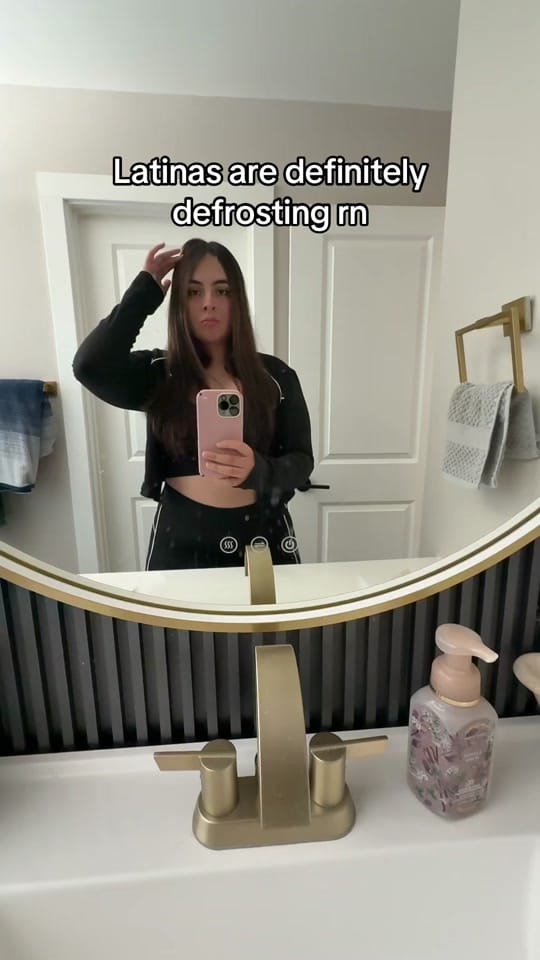Post 1 by laaa_julieee on TikTok (video)