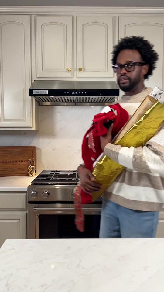 Post 10 by Mike Harden 🔸 Chicago on TikTok (video)