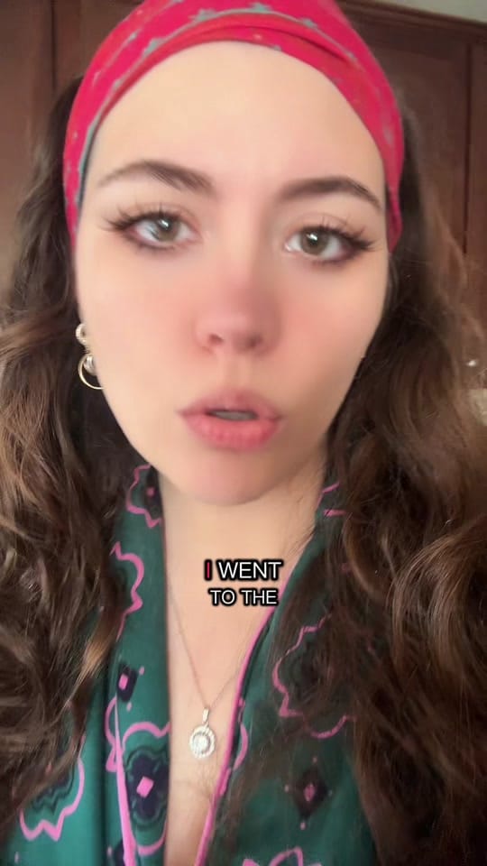 Post 4 by Anna on TikTok (video)