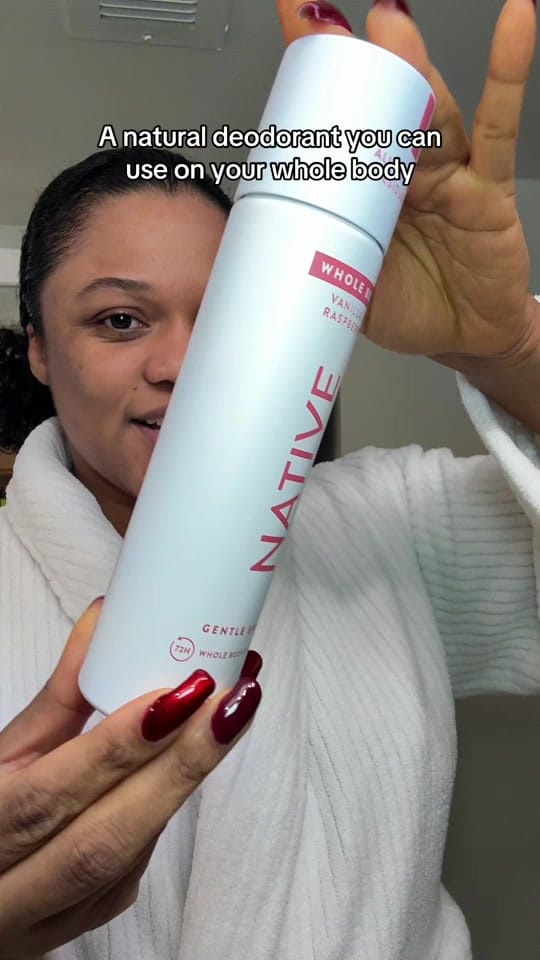 Post 2 by Emy.G on TikTok (video)