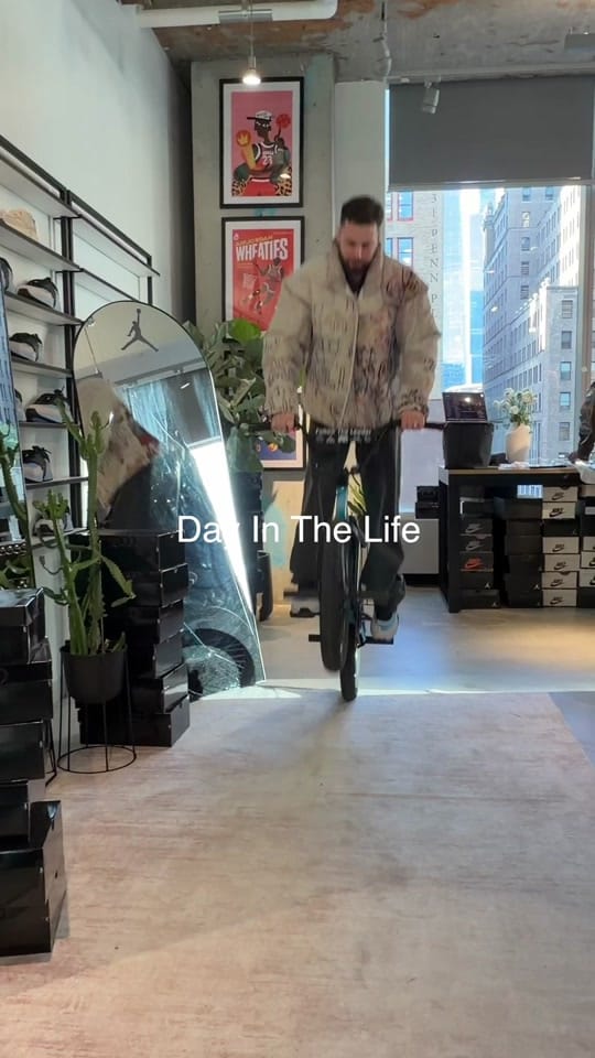 Post 6 by Billy Perry on TikTok (video)