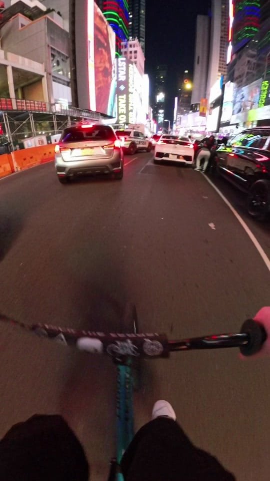 Post 4 by Billy Perry on TikTok (video)