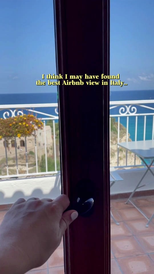 Post 4 by Lauren McGill on TikTok (video)