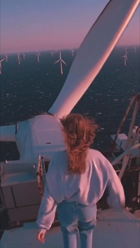 Post 6 by avstn.music on TikTok (video)