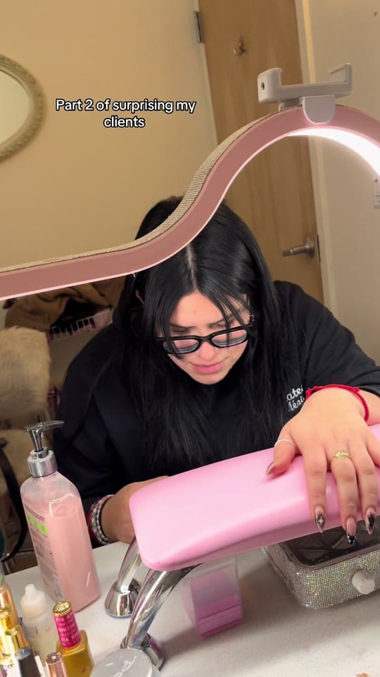 Post 2 by Hazel   |   Nail Tech on TikTok (video)