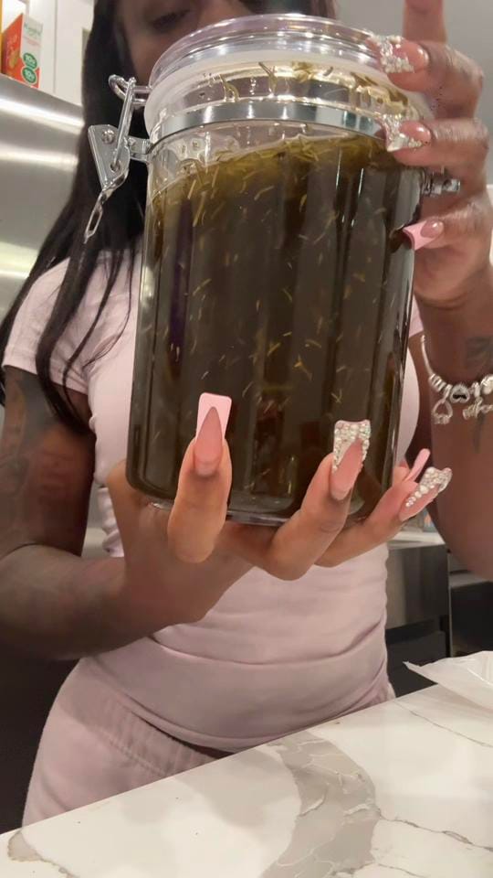 Post 8 by Neoisha Neshaley on TikTok (video)