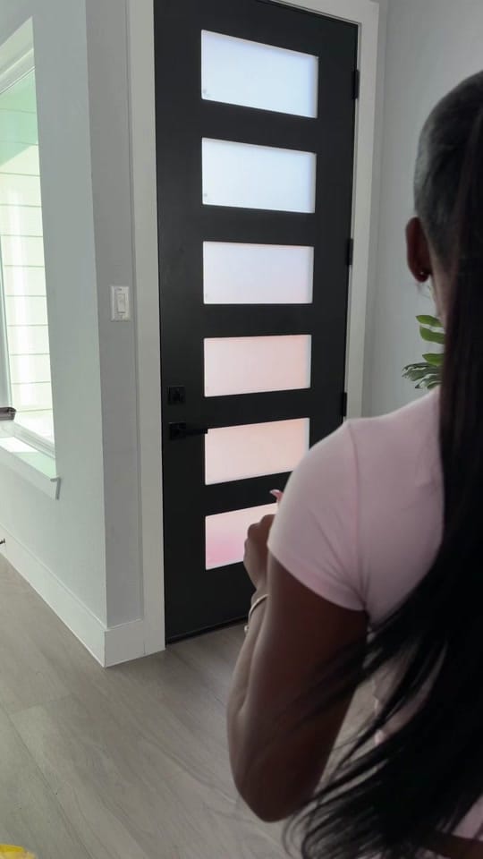 Post 3 by Neoisha Neshaley on TikTok (video)