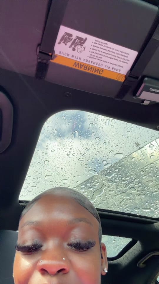 Post 4 by Neoisha Neshaley on TikTok (video)
