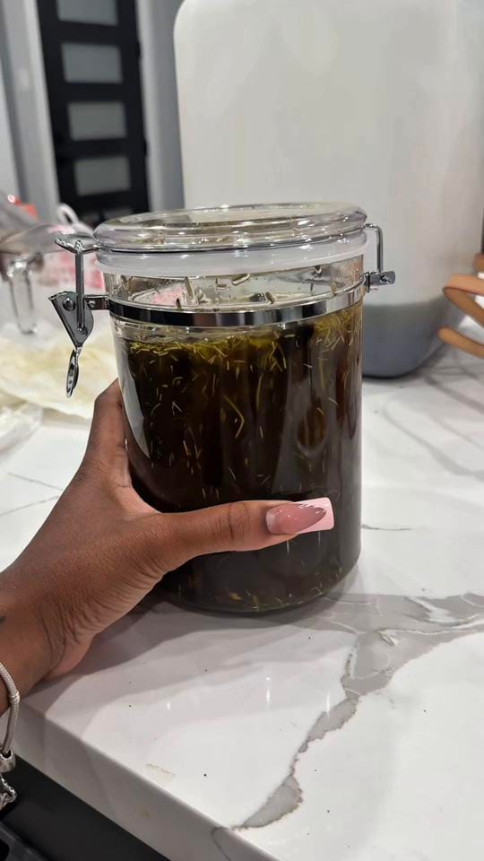 Post 5 by Neoisha Neshaley on TikTok (video)