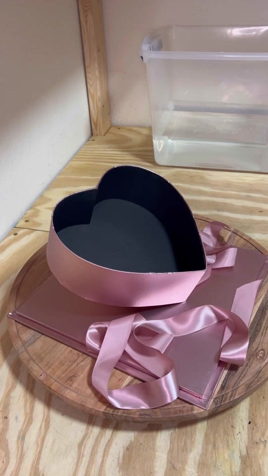 Post 8 by Dariana | Pinkballoons on TikTok (video)