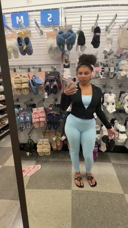Post 10 by rxchgirl.v on TikTok (video)