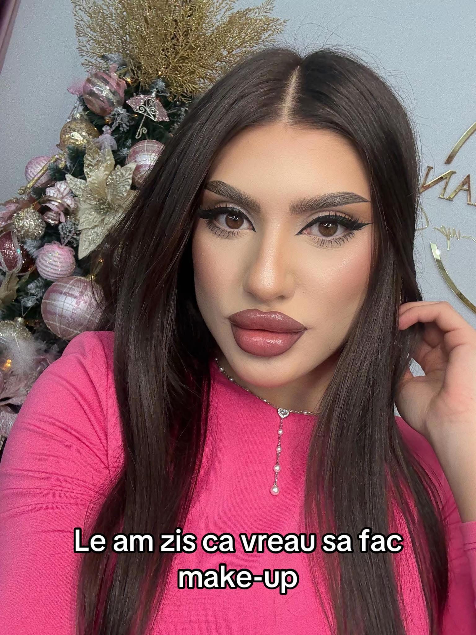 Post 4 by Georgiana Make-up Artist on TikTok (video)
