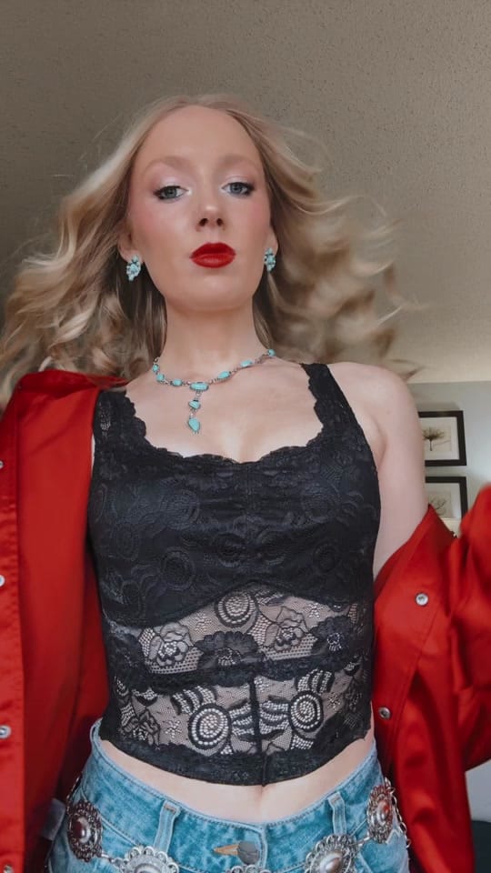 Post 7 by Lily Eisenrich on TikTok (video)