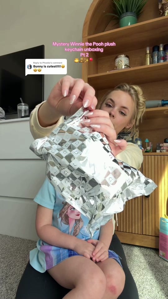 Post 1 by Jocelyn Golding on TikTok (video)