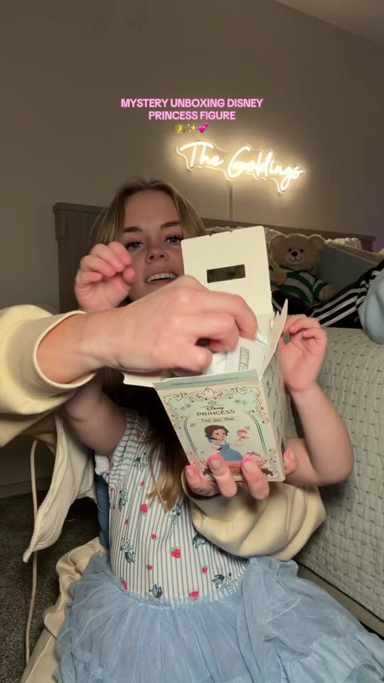 Post 10 by Jocelyn Golding on TikTok (video)